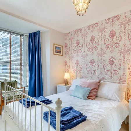 Apartment Cornish Pearl